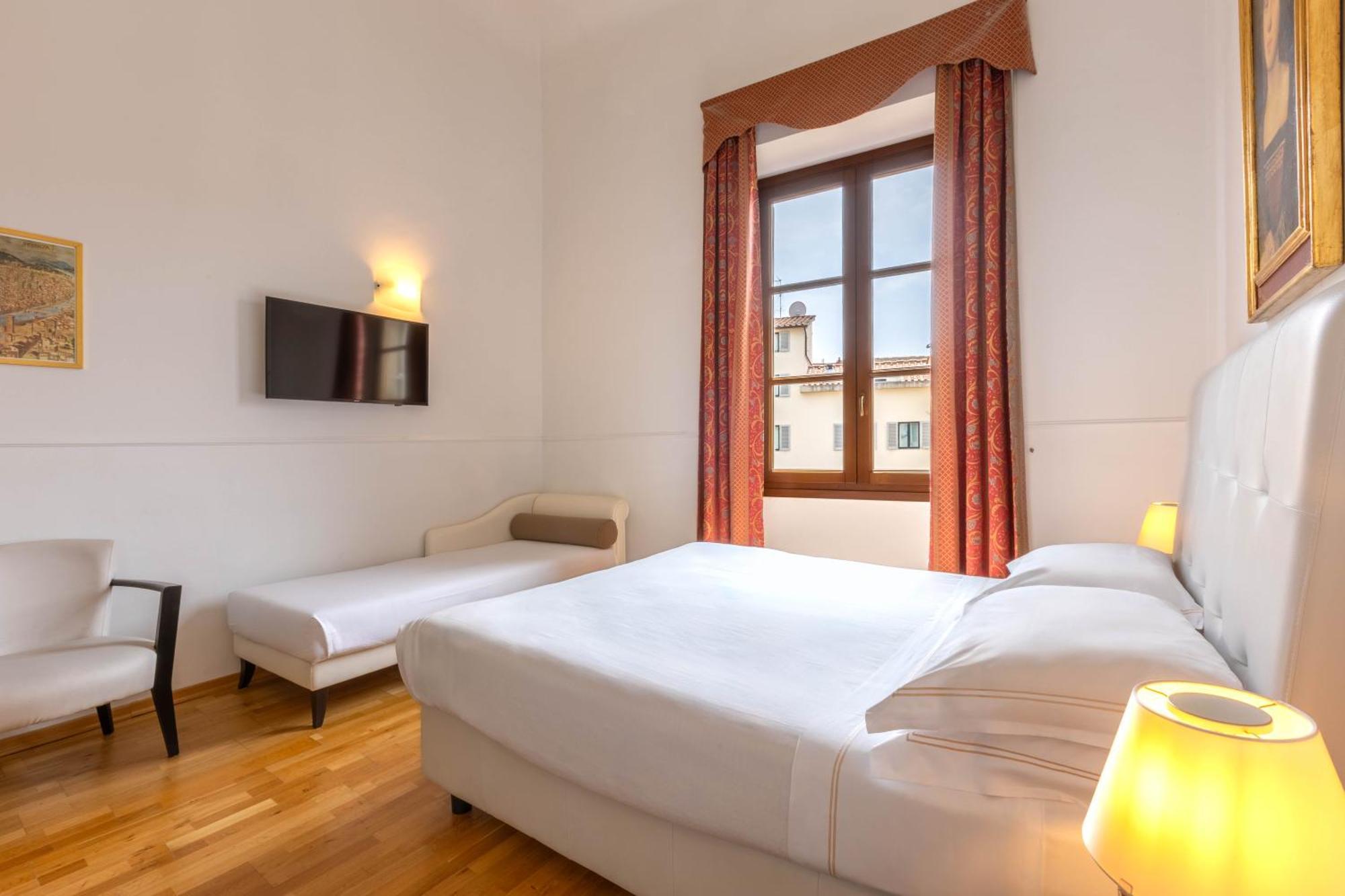 Relais Hotel Centrale "Dimora Storica" Флоренция Экстерьер фото