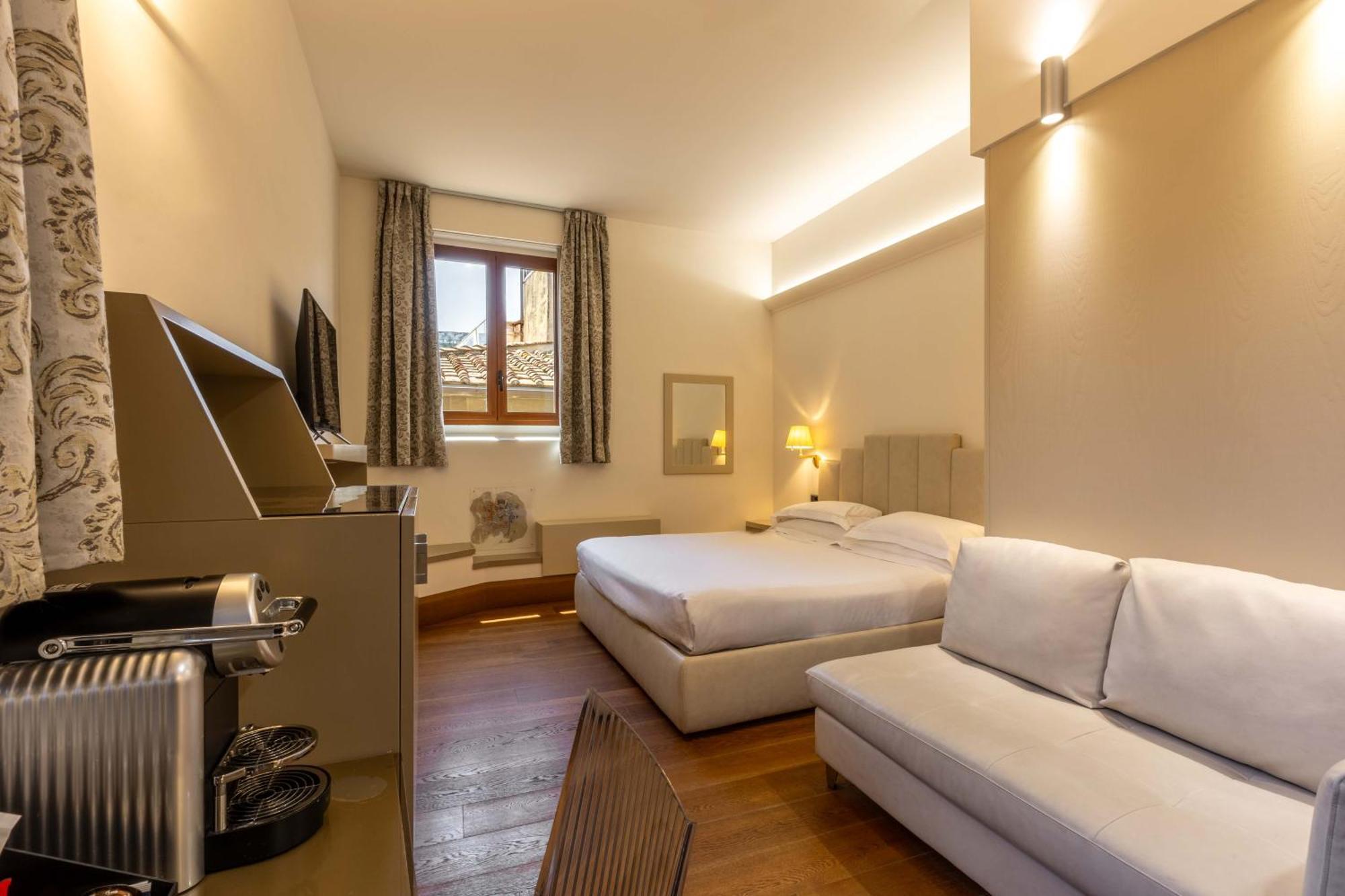 Relais Hotel Centrale "Dimora Storica" Флоренция Экстерьер фото