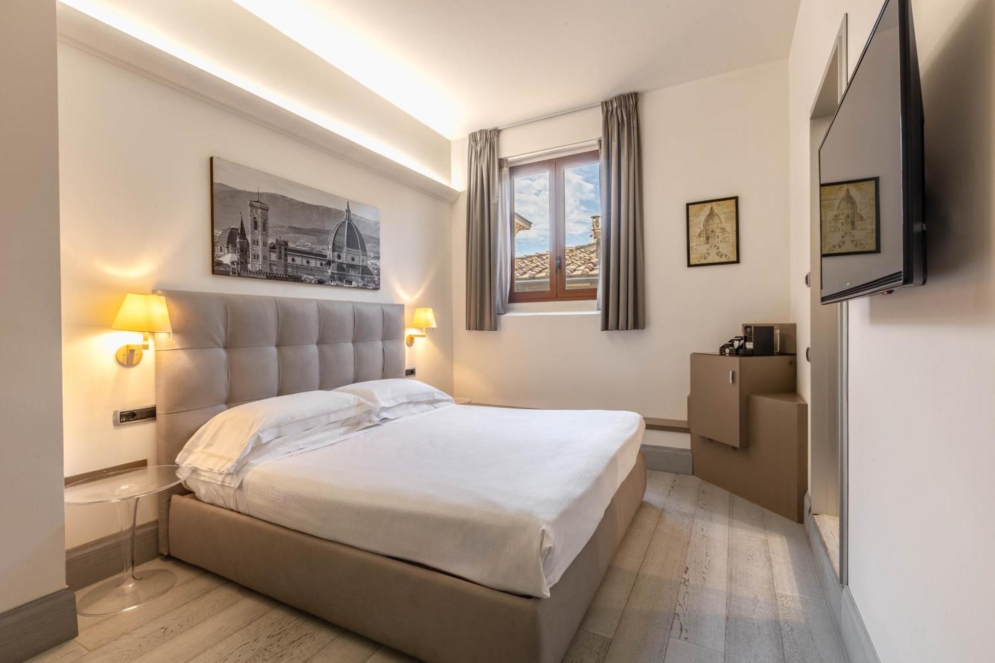 Relais Hotel Centrale "Dimora Storica" Флоренция Экстерьер фото