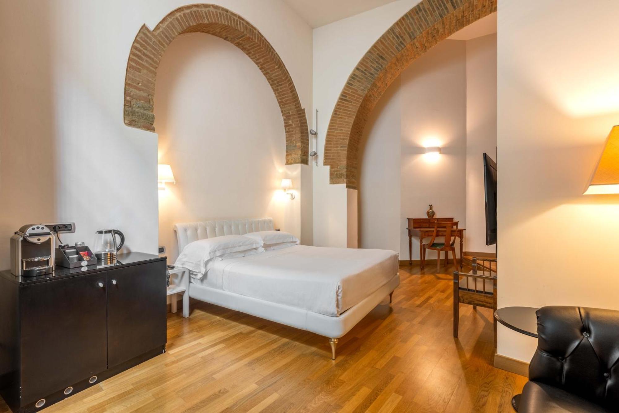 Relais Hotel Centrale "Dimora Storica" Флоренция Экстерьер фото