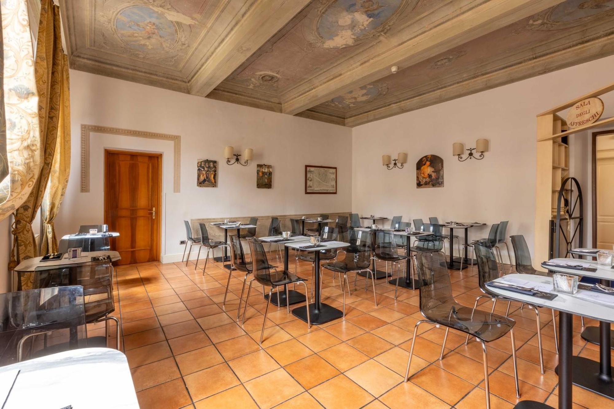 Relais Hotel Centrale "Dimora Storica" Флоренция Экстерьер фото