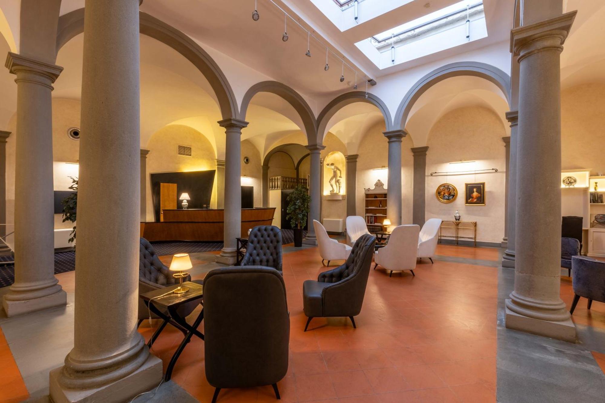 Relais Hotel Centrale "Dimora Storica" Флоренция Экстерьер фото
